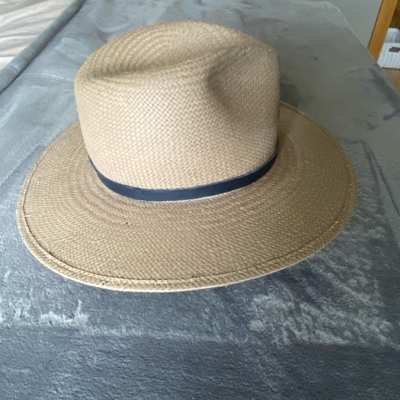 Janessa Leone Packable Straw Hat ‘Valentine’ - Picture 9 of 11